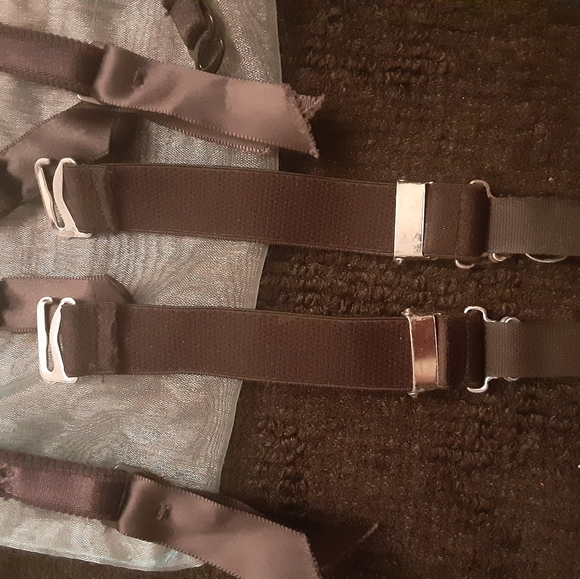 Garter Straps - Picture 3 of 4